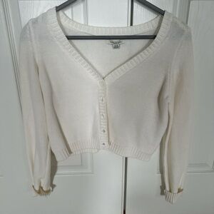 American Eagle Outfitters Cream Sweater